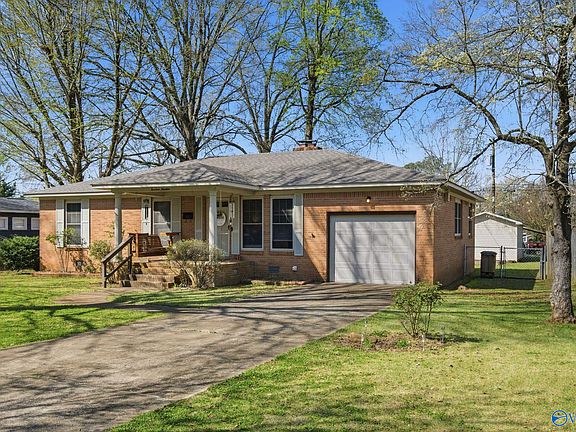 2nd image of 1419 10th Ave SE