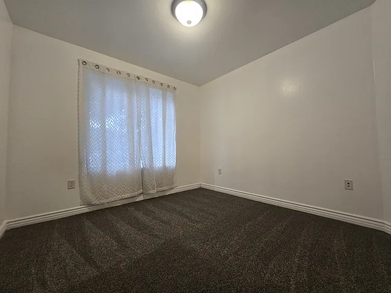 581 S 2220 W #102 — Photo 13