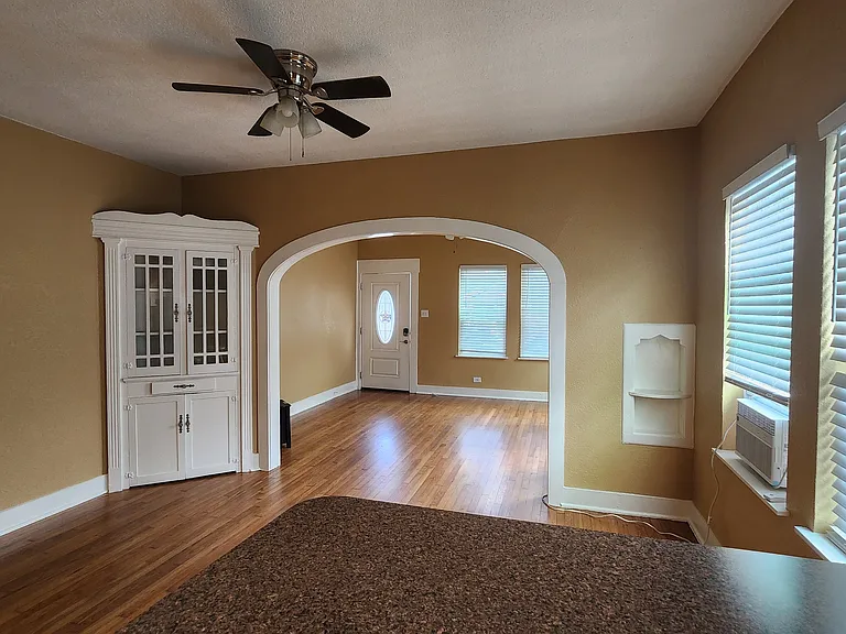 803 W Hollywood Ave — Photo 4