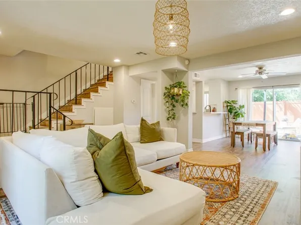 27469 Country Glen Rd, Agoura Hills, CA 91301