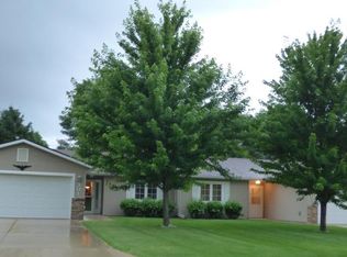 303 13th Ave NE, Waseca, MN 56093