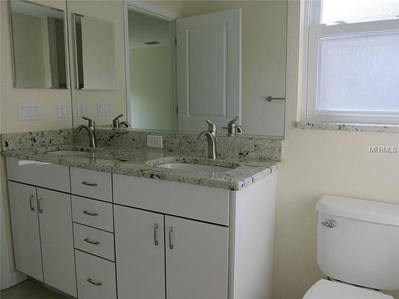 5th image of 4414 Clarke St