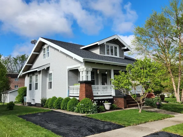 316 E Oak St, Watseka, IL 60970