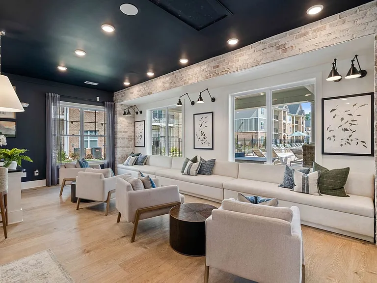 Reserve at Greenwood — Photo 14