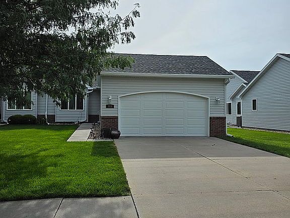 2nd image of 910 Ronan Dr