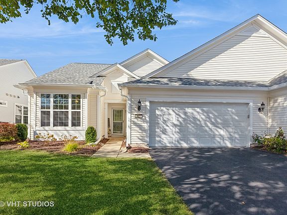 2nd image of 815 Woodland Dr