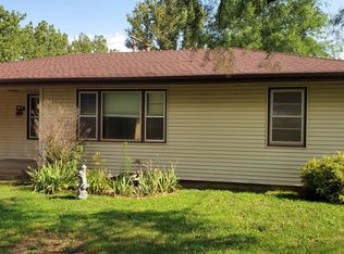 226 W Starlite Dr, Kingman, KS 67068