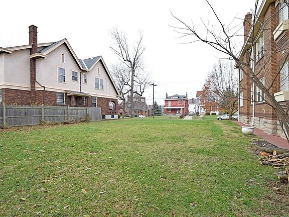 5th image of 4304 Ashland Ave