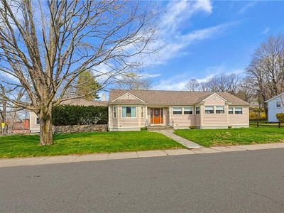 11 Katherine Rd, Woonsocket, RI, 02895