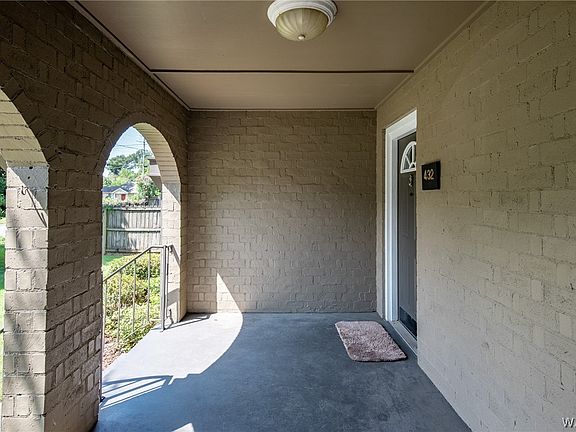 2nd image of 432 27th St