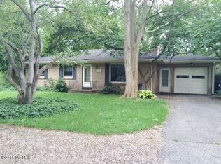 6072 Burton St SE, Grand Rapids, MI 49546