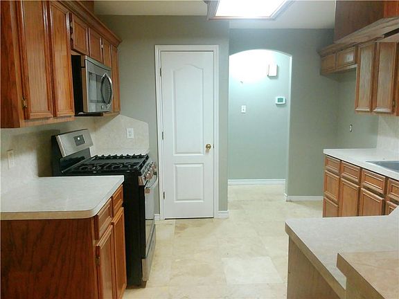 3rd image of 7318 Sun Valley Dr