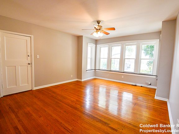 3rd image of 3943 W Schubert Ave #2E