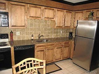 2nd image of 6 Sheila Ct