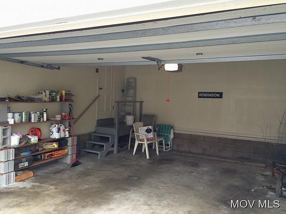 3rd image of 901 Smithfield St