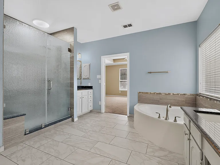 1812 Meadow Ridge Dr — Photo 26