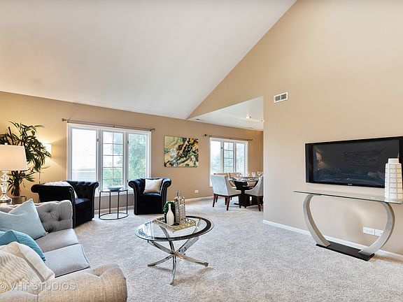 2nd image of 738 Ascot Ct