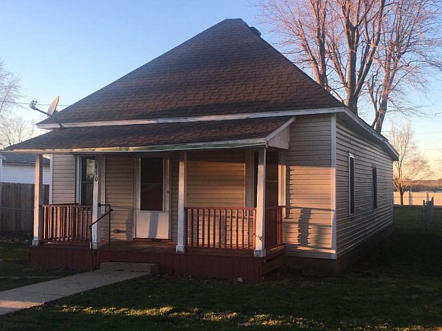 1st image of 410 E McNeil Ave