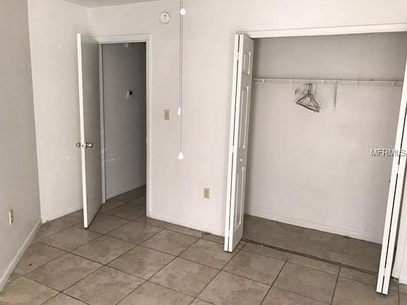 3rd image of 415 Emerald Ave