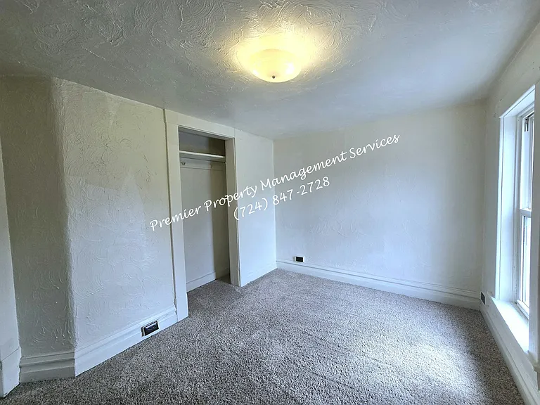 125 N Chestnut St #1/2 — Photo 20