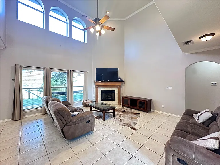 6321 Oso Pkwy — Photo 22