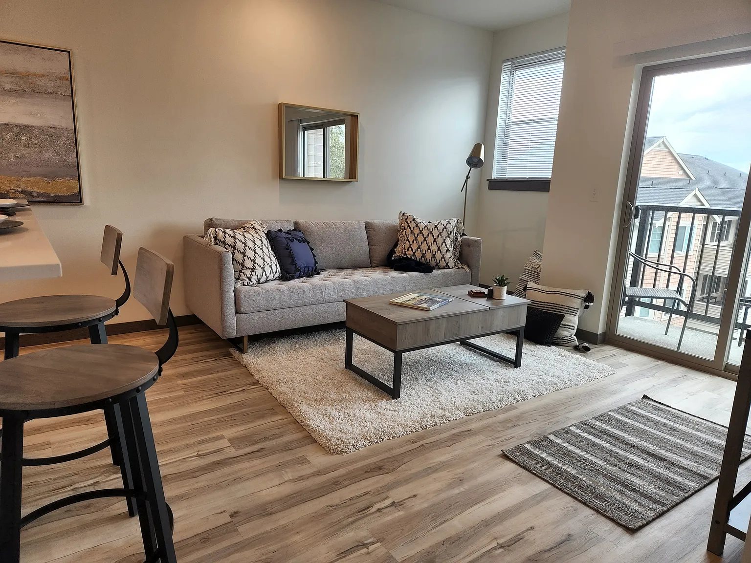 1 bed, 605 sqft, $1,900 — Photo 4