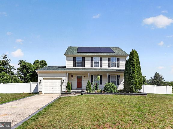 2nd image of 100 Rose Ct