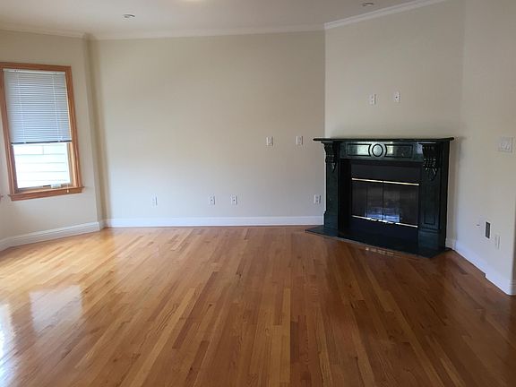 3rd image of 451 Faxon Ave