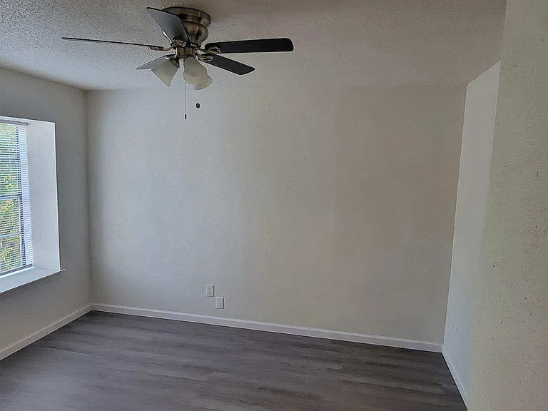 2290 Long Ave — Photo 6