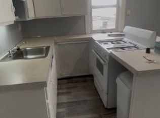 1576 W King St APT 4, York, PA 17404