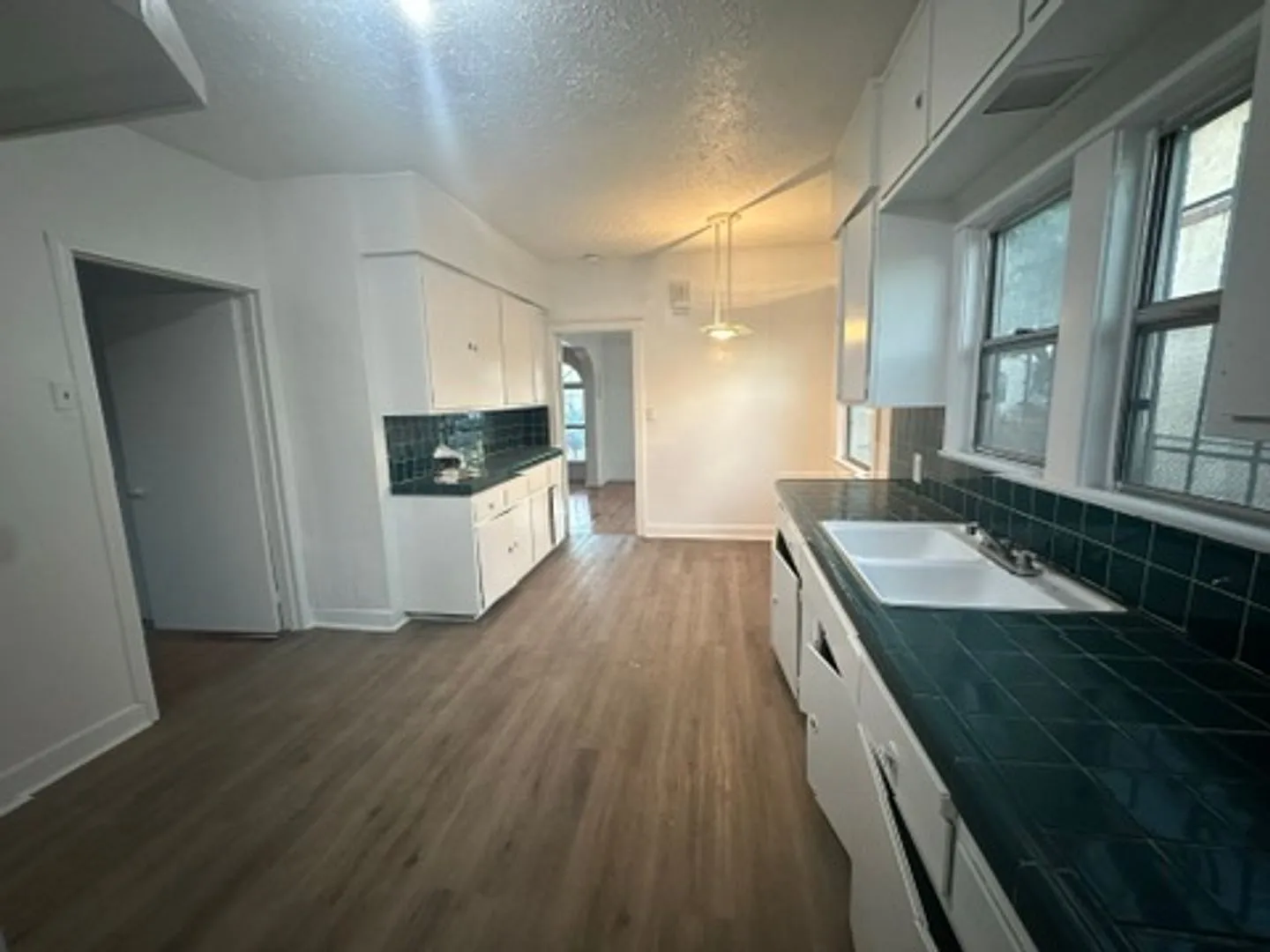 3 Bed 1 bath Single Family Home — Photo 1