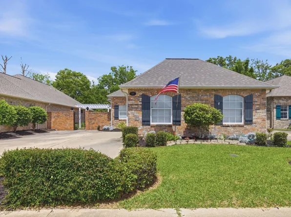 204 Pecanwood Dr, Lake Charles, LA 70605