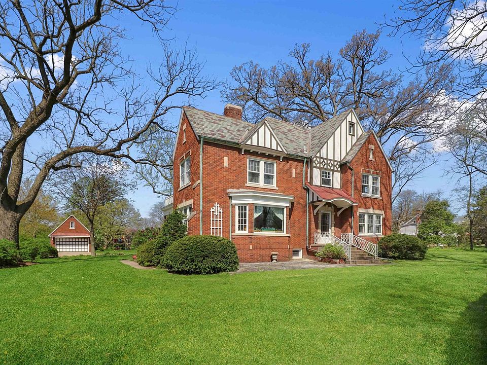 1st image of 3311 N Knoxville Ave