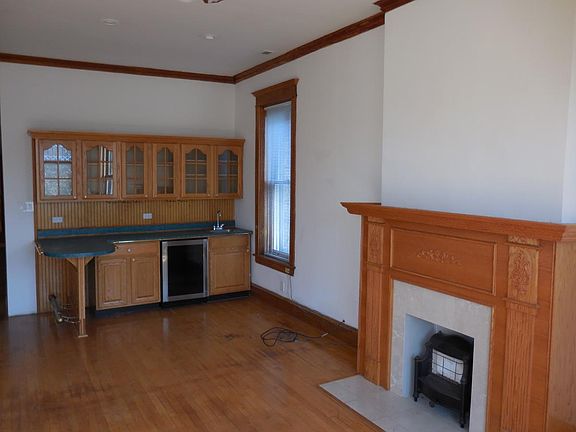 3rd image of 2337 N Kedzie Blvd Fl 2nd