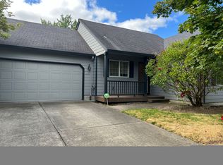 230 E Harrison St, Carlton, OR