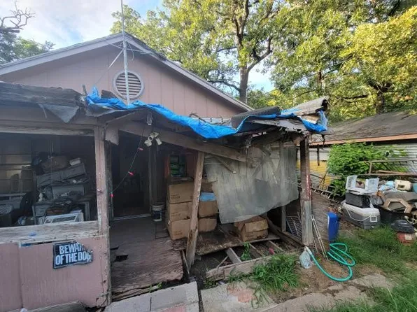 1800 Dove Dr, Quinlan, TX 75474