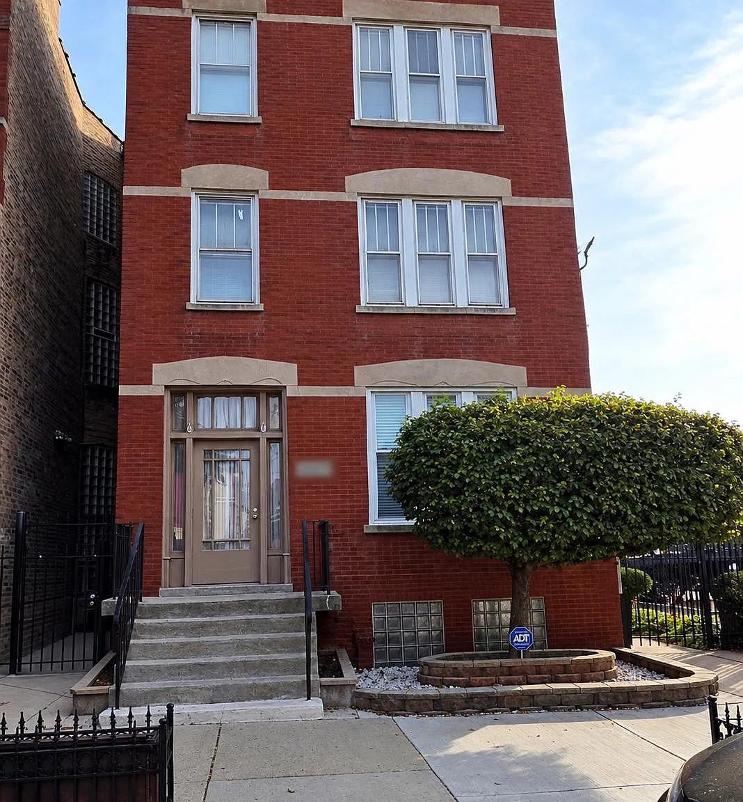 2 bed, 1100 sqft, $2,400 — Photo 1