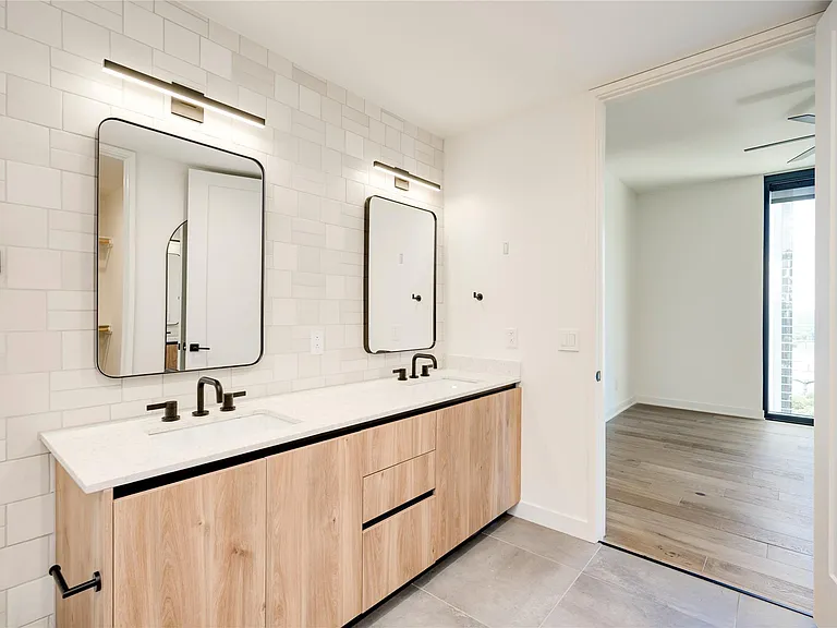 84 East Ave #2801 — Photo 15