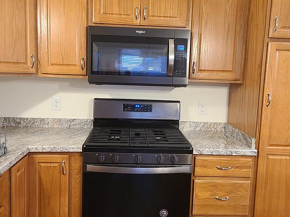 5th image of 3902 Creekside Dr