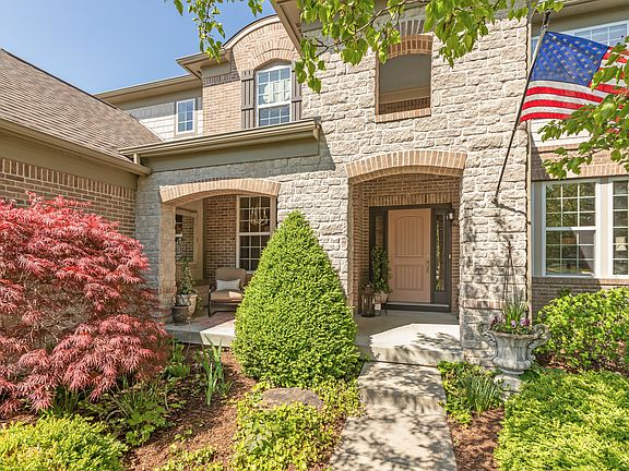 2nd image of 8940 Snowberry Ct