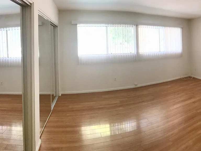 22819 Gershwin Dr — Photo 8