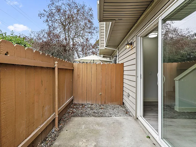 Stony Creek Apartments — Photo 11
