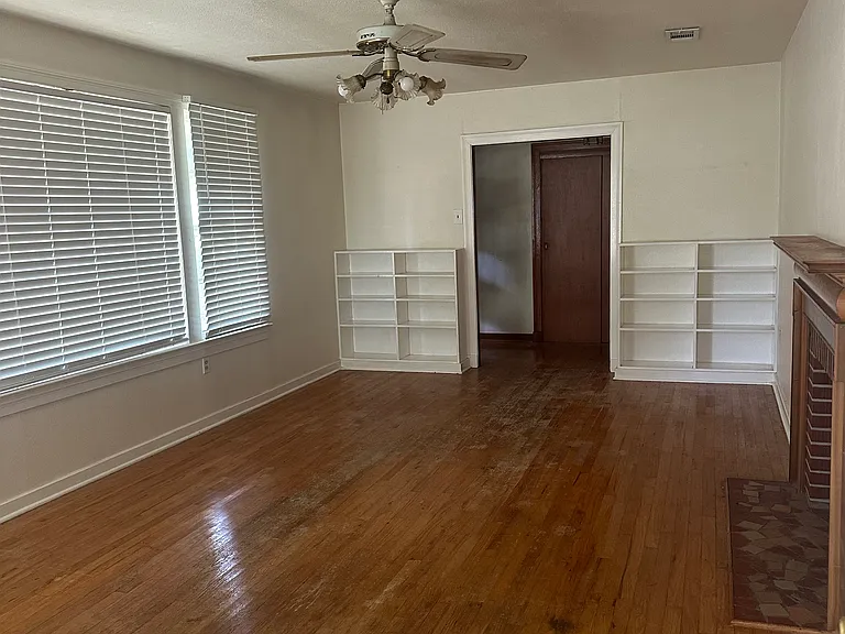 9161 Meadowood St — Photo 13