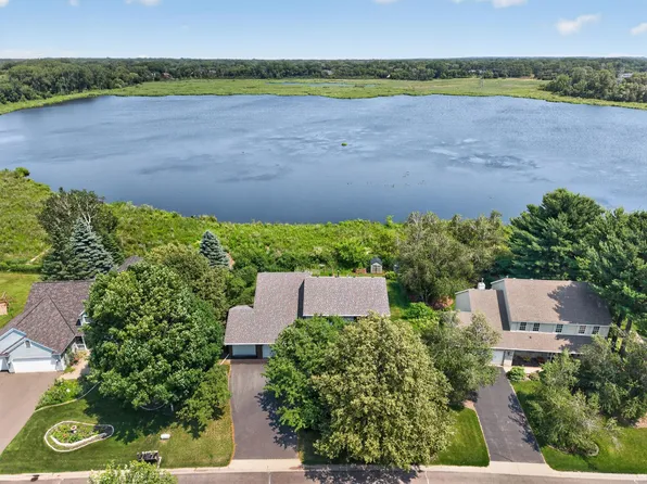 4142 Oakmede Ln, White Bear Township, MN 55110