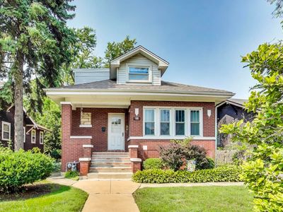284 Addison Rd, Riverside, IL, 60546