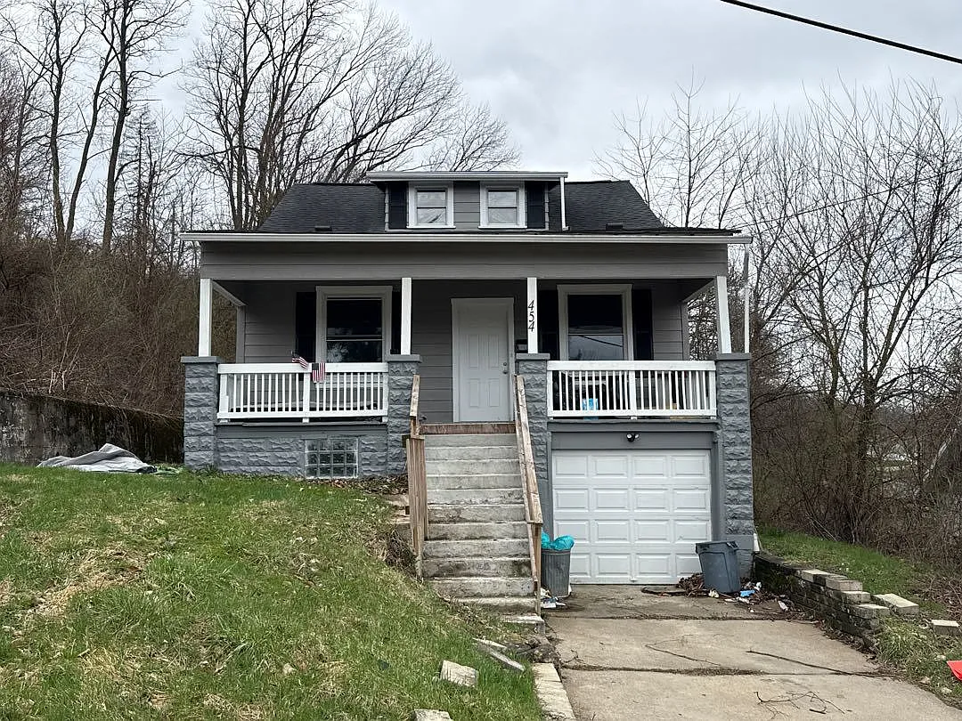 454 2nd Ave photo 1