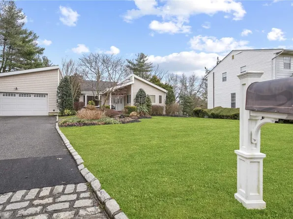 6 Noel Lane, Muttontown, NY 11753