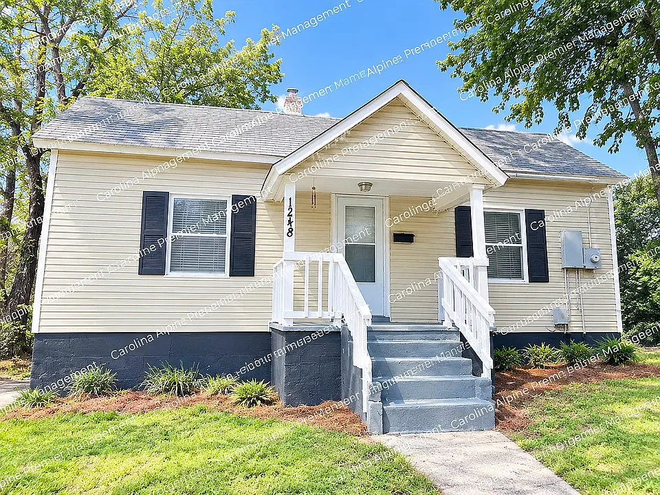 1248 N Jackson Ave