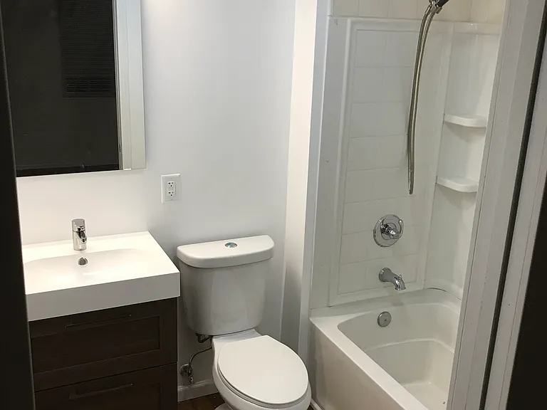 17205 Germain St — Photo 13