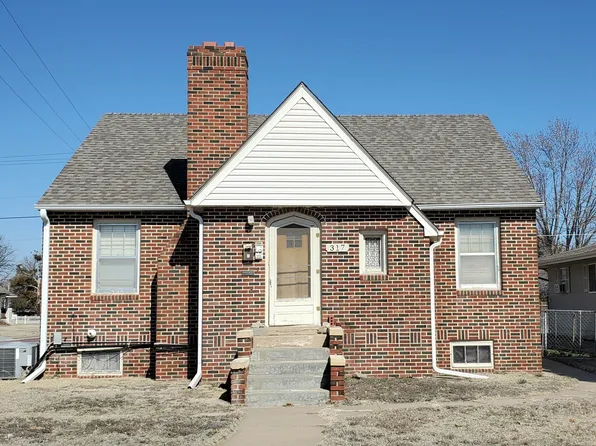 317 W 14th St, Hays, KS 67601